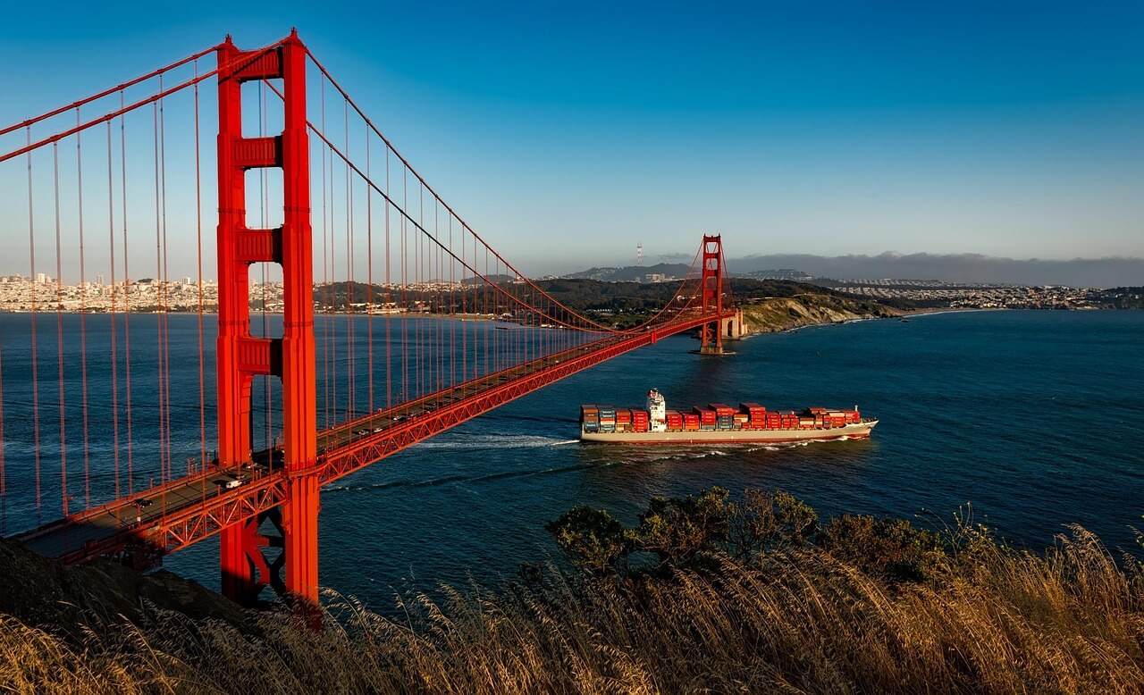 San Francisco luxury limousine service with Golden Gate Bridge city tours and executive transportation